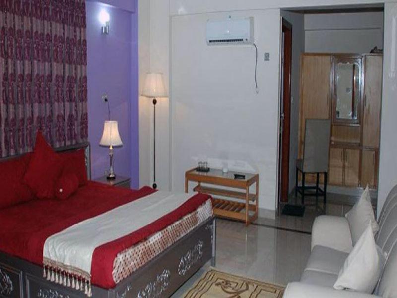 Mir Continental Hotel Muzaffarabad Eksteriør bilde
