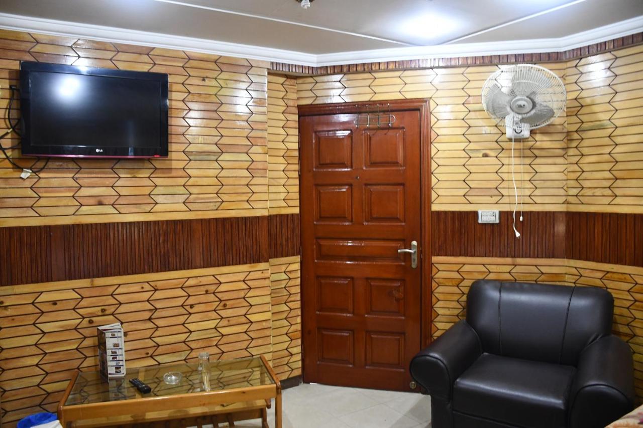 Mir Continental Hotel Muzaffarabad Eksteriør bilde