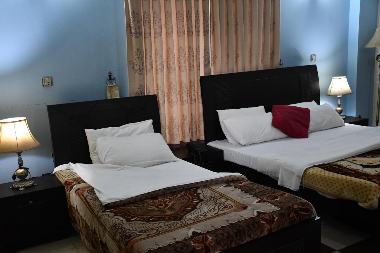 Mir Continental Hotel Muzaffarabad Eksteriør bilde