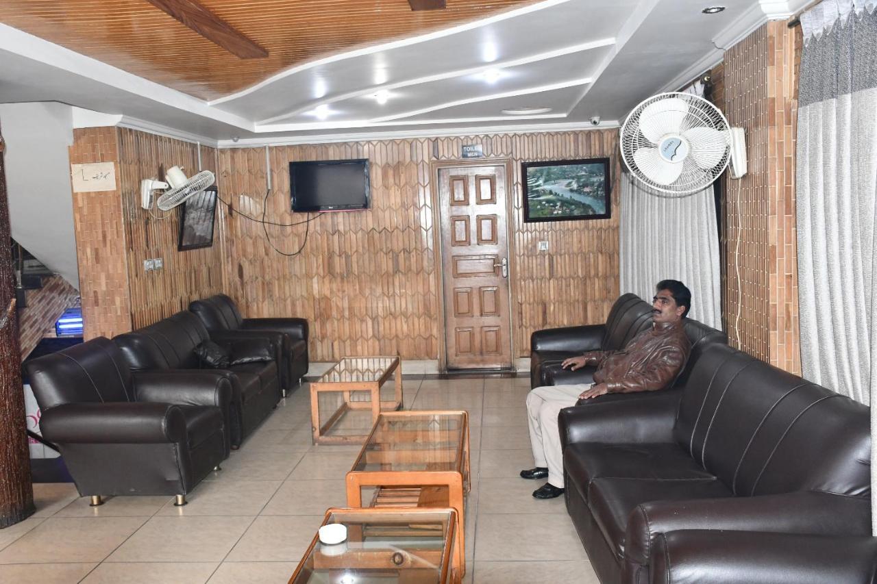Mir Continental Hotel Muzaffarabad Eksteriør bilde